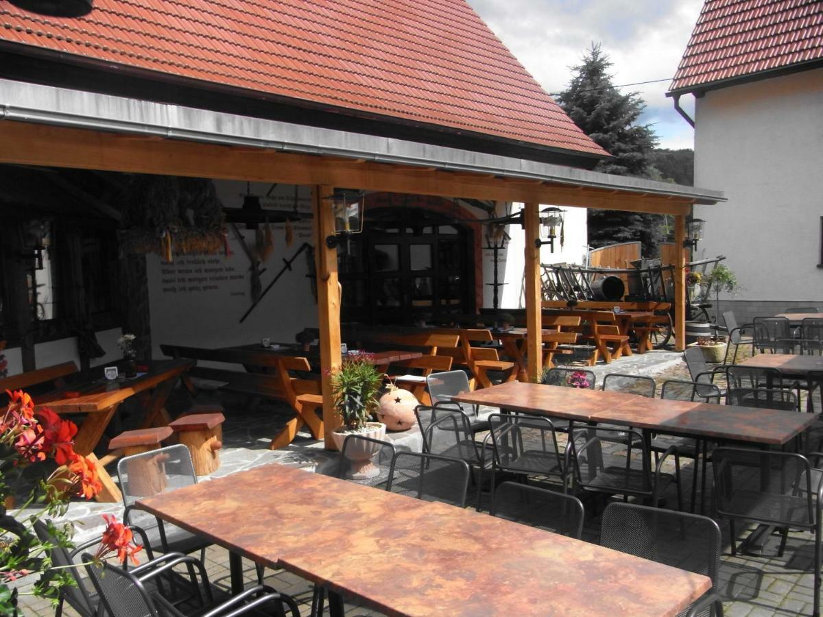 Restaurant & Pension "Bauernhof Zum Silberbergwerk" Limabach - Oberfrohna エクステリア 写真